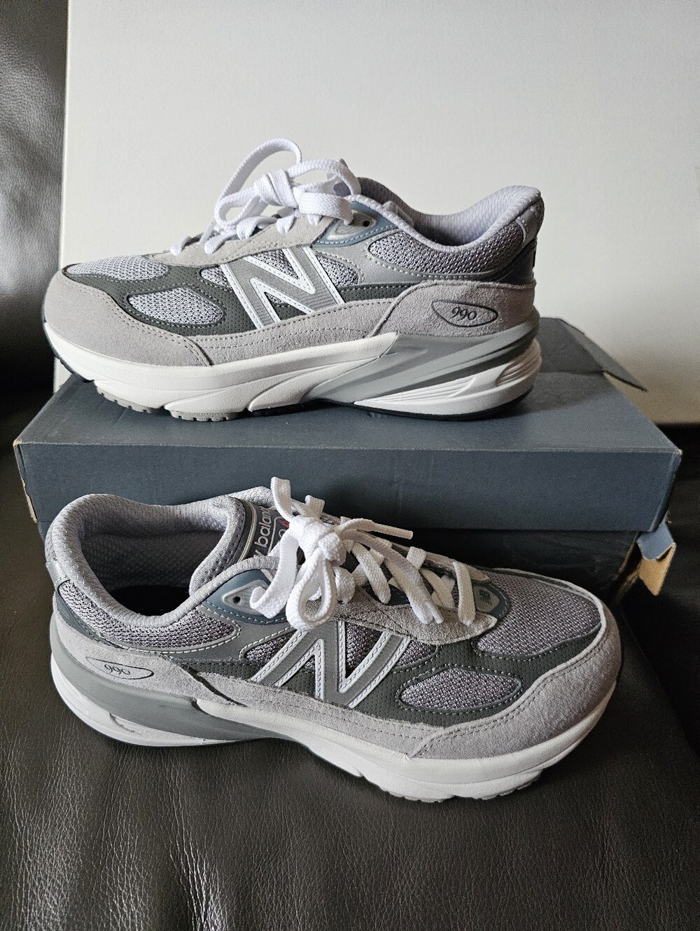 Size 7Y 8.5W New Balance Fuel Cell 990v6 Gray Unisex  Lil Box Damage